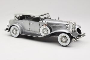 Duesenberg SJ Ezüst GreenLight 1:18 13525 Fém – 6. kép a 8-ből