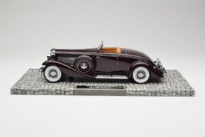 Duesenberg SJN Convertible Coupe Bordó Minichamps 1:18 107150331 Fém – 3. kép a 6-ből