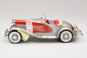Duesenberg SJ Clark Gable's Car Ezüst Piros ERTL 1:18 7962 Fém – 3. kép a 6-ből