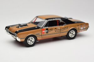 Oldsmobile 442 Hurst Hairy Olds Twin-Engine 4WD 1966 Highway 61 1:18 50089 Fém
