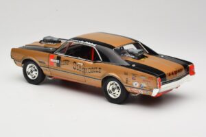 Oldsmobile 442 Hurst Hairy Olds Twin-Engine 4WD 1966 Highway 61 1:18 50089 Fém – 7. kép a 8-ből