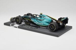 Aston Martin AMR22 Aramco #5 S. Vettel Abu Dhabi GP 2022 Last Race Collector's Edition Minichamps 1:18 117222205 Gyanta – 5. kép a 7-ből