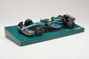 Aston Martin AMR22 #5 S. Vettel Last Race Abu Dhabi GP 2022 Minichamps 1:18 147222205 Gyanta – 2. kép a 7-ből