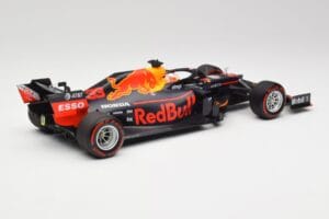 Aston Martin Red Bull Racing RB15 #33 M. Verstappen F1 2019 Minichamps 1:18 110190033 Fém – 2. kép a 7-ből