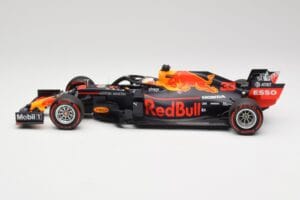 Aston Martin Red Bull Racing RB15 #33 M. Verstappen F1 2019 Minichamps 1:18 110190033 Fém – 3. kép a 7-ből