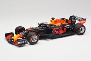 Aston Martin Red Bull Racing RB15 #33 M. Verstappen F1 2019 Minichamps 1:18 110190033 Fém