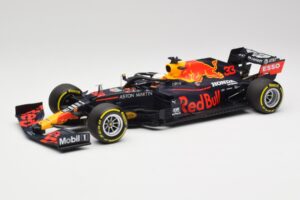 Aston Martin Red Bull Racing RB16 #33 M. Verstappen Abu Dhabi GP Winner 2020 Minichamps 1:18 110201733 Fém