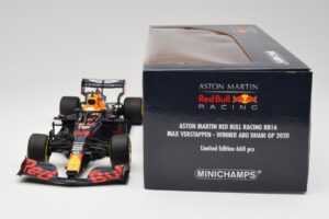 Aston Martin Red Bull Racing RB16 #33 M. Verstappen Abu Dhabi GP Winner 2020 Minichamps 1:18 110201733 Fém – 6. kép a 7-ből