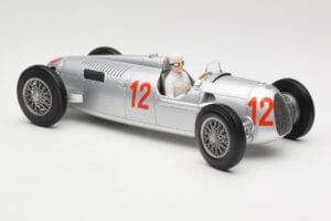 Auto Union Type C #12 H. Stuck Hungarian GP Budapest 1936 Minichamps 1:18 155361012 Fém – 4. kép a 6-ből