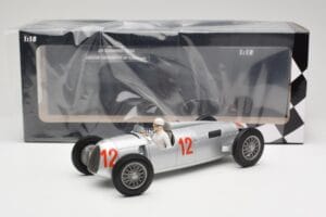 Auto Union Type C #12 H. Stuck Hungarian GP Budapest 1936 Minichamps 1:18 155361012 Fém – 6. kép a 6-ből