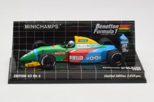Benetton Ford B188 #19 A. Nannini Race Car 1988 Minichamps 1:43 400890119 Fém