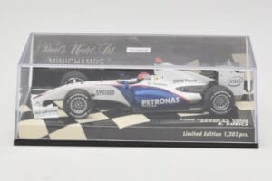 BMW Sauber F1.09 #4 R. Kubica Showcar 2009 Minichamps 1:43 400090075 Fém – 5. kép a 5-ből