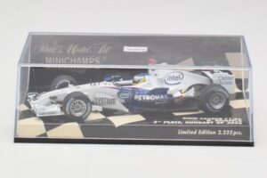BMW Sauber F1.06 #10 N. Heidfeld Hungarian GP 3rd Place 2006 Minichamps 1:43 400060116 Fém – 5. kép a 5-ből