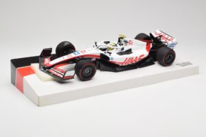 Haas VF-22 #47 M. Schumacher Bahrain GP 2022 Minichamps 1:18 147220147 Fém – 2. kép a 7-ből