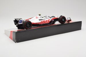 Haas VF-22 #47 M. Schumacher Bahrain GP 2022 Minichamps 1:18 147220147 Fém – 3. kép a 7-ből