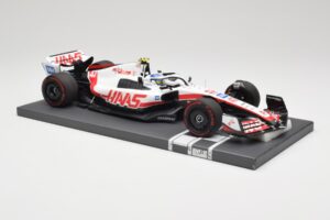 Haas VF-22 #47 M. Schumacher Brazilian GP 2022 Minichamps 1:18 117222147 Gyanta – 4. kép a 7-ből