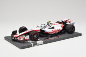 Haas VF-22 #47 M. Schumacher British GP 2022 Minichamps 1:18 117221047 Gyanta – 2. kép a 7-ből