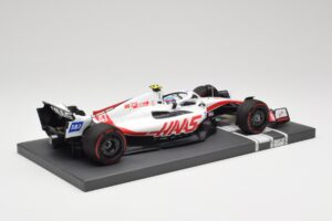 Haas VF-22 #47 M. Schumacher British GP 2022 Minichamps 1:18 117221047 Gyanta – 3. kép a 7-ből