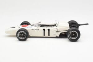 Honda RA272 #11 R. Ginther Mexican Grand Prix 1965 AUTOart 1:18 86597 Fém – 4. kép a 8-ből