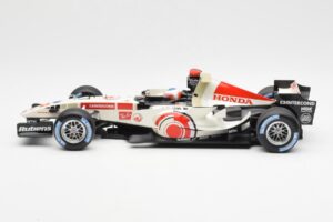 Honda Racing Team RA106 #11 R. Barrichello F1 2006 Minichamps 1:18 100060011 Fém – 3. kép a 6-ből