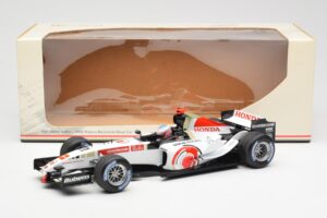 Honda RA106 Honda Racing Team R. Barrichello F1 Showcar 2006 Minichamps 1:18 08MF1-06B-CRB18 Fém – 6. kép a 6-ből