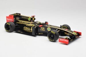 Lotus Renault GP R31 #10 B. Senna F1 2011 Minichamps 1:18 150110079-C1 Fém – 4. kép a 7-ből