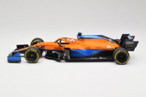 McLaren MCL35M #3 D. Ricciardo Bahrain GP 2021 Minichamps 1:18 530211803 Fém – 3. kép a 7-ből