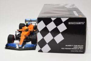 McLaren MCL35M #4 L. Norris Pole Position Russian GP 2021 Minichamps 1:18 530213404 Fém – 6. kép a 7-ből