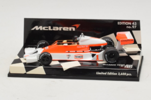 McLaren M26 Ford J. Hunt F1 1977 Minichamps 1:43 530774301 Fém