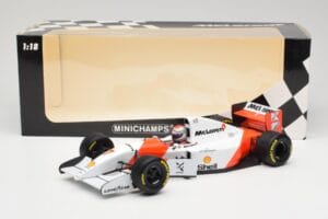 McLaren Ford MP4/8 #7 M. Andretti European GP 1993 Minichamps 1:18 530931827 Gyanta – 6. kép a 7-ből