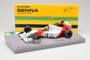 McLaren Ford MP4/8 #8 A. Senna Winner Australian GP 1993 Minichamps 1:18 543933838 Fém – 7. kép a 7-ből
