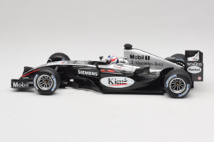 McLaren MP4/19 Mercedes K. Raikkonen F1 2004 Minichamps 1:18 530041806 Fém – 3. kép a 7-ből