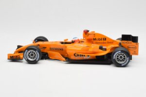 McLaren Mercedes MP4-20 G. Paffett F1 Test Car 2006 Minichamps 1:18 B66962342 Fém – 3. kép a 6-ből