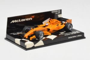 McLaren Mercedes MP4-20 G. Paffett Test Car 2006 Minichamps 1:43 530064395 Fém – 2. kép a 5-ből