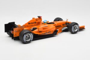 McLaren Mercedes MP4-20 P. de la Rosa F1 Test Car 2006 Minichamps 1:18 PEDRO001 Fém – 2. kép a 6-ből