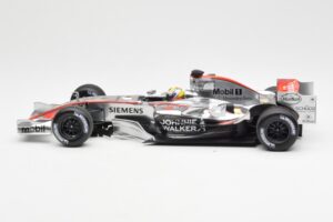 McLaren Mercedes MP4-21 #4 J.P. Montoya F1 2006 Minichamps 1:18 530061804 Fém – 3. kép a 6-ből