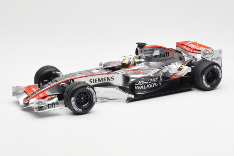 McLaren Mercedes MP4-21 #4 J.P. Montoya F1 2006 Minichamps 1:18 530061804 Fém