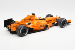 McLaren MP4-21 Mercedes #4 J.P. Montoya Interim Livery 2006 Minichamps 1:18 530061874 Fém – 2. kép a 6-ből
