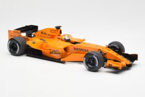 McLaren MP4-21 Mercedes #4 J.P. Montoya Interim Livery 2006 Minichamps 1:18 530061874 Fém – 4. kép a 6-ből