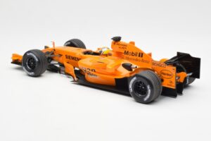 McLaren MP4-21 Mercedes #4 J.P. Montoya Interim Livery 2006 Minichamps 1:18 530061874 Fém – 5. kép a 6-ből