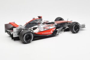 McLaren MP4-21 Mercedes #4 J-P. Montoya Showcar 2006 Minichamps 1:18 MONTOYA002 Fém – 2. kép a 6-ből
