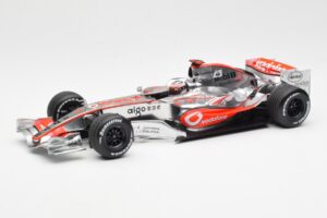 McLaren MP4-21 Mercedes #4 J-P. Montoya Showcar 2006 Minichamps 1:18 MONTOYA002 Fém