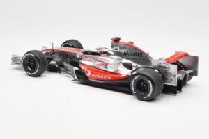McLaren MP4-21 Mercedes #4 J-P. Montoya Showcar 2006 Minichamps 1:18 MONTOYA002 Fém – 5. kép a 6-ből