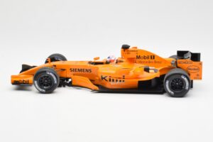 McLaren MP4-21 Mercedes #3 K. Raikkonen Interim Livery 2006 Minichamps 1:18 530061873 Fém – 3. kép a 6-ből