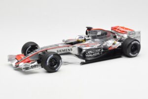 McLaren Mercedes MP4-21 P. de la Rosa F1 Showcar 2006 Minichamps 1:18 B66962346 Fém