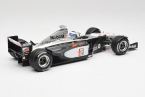 McLaren MP4/13 #8 M. Hakkinen F1 World Champion 1998 Minichamps 1:18 18690008 Fém – 2. kép a 7-ből
