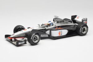 McLaren MP4/13 #8 M. Hakkinen F1 World Champion 1998 Minichamps 1:18 18690008 Fém