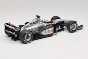 McLaren MP4-15 #2 D. Coulthard F1 2000 Minichamps 1:18 B66962118 Fém – 2. kép a 6-ből