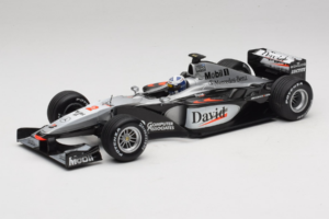 McLaren MP4-15 #2 D. Coulthard F1 2000 Minichamps 1:18 B66962118 Fém