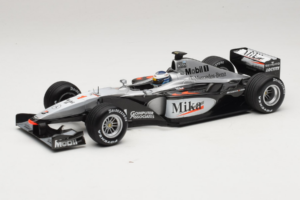McLaren MP4-15 #1 M. Hakkinen F1 2000 Minichamps 1:18 B66962117 Fém